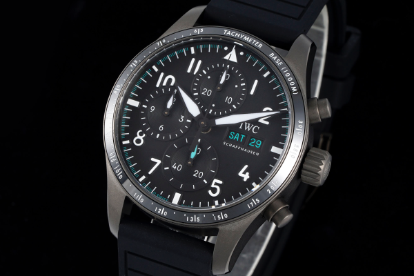 IWC Pilot Watches Men's Automatic Mechanical Calendar Back See-Through Edition - Image 3