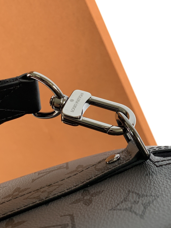 LV CIYT KEEPALL Handbags Men's Fashion Bags - Image 5