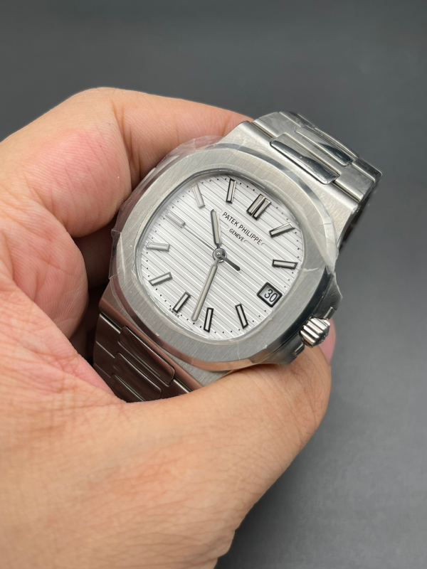 Patek Philippe Nautilus 5711 Men's Watch Ultra Thin - Image 4