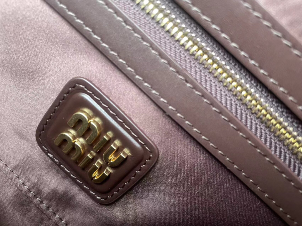 Miu Miu Medium Arcadie Leather Handbag Girls Fashion Bags - Image 8