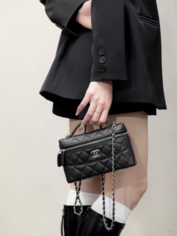 Chanel New 25C Women's Lunchbox Bag Chain Bag Small - Image 2