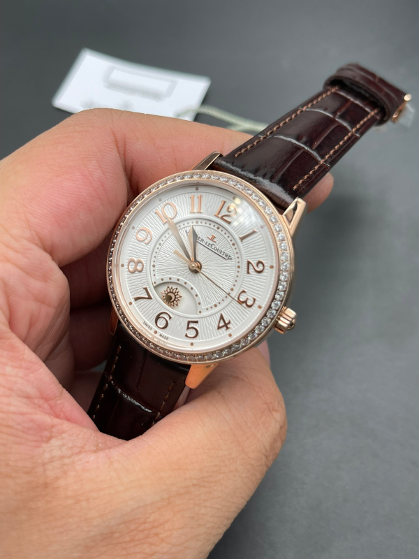 Jaeger-LeCoultre Rendezvous Ladies' Ultra-Thin Mechanical Watch - Image 2