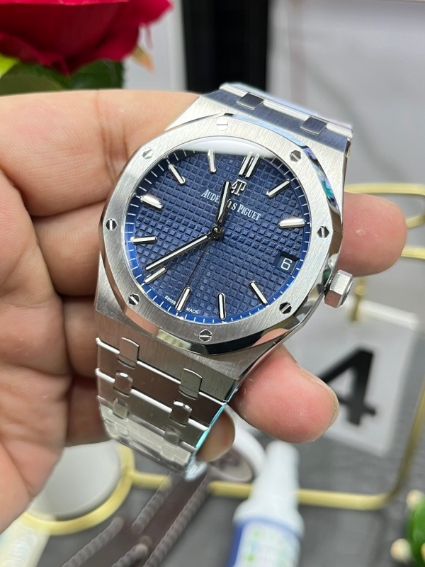 Audemars Piguet Royal Oak Offshore 50th Anniversary Men's Mechanical Watch Calendar - Image 3