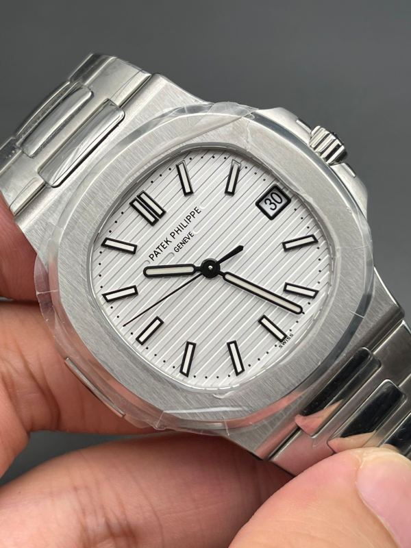 Patek Philippe Nautilus 5711 Men's Watch Ultra Thin