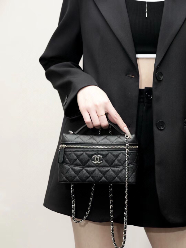 Chanel New 25C Women's Lunchbox Bag Chain Bag Small - Image 5