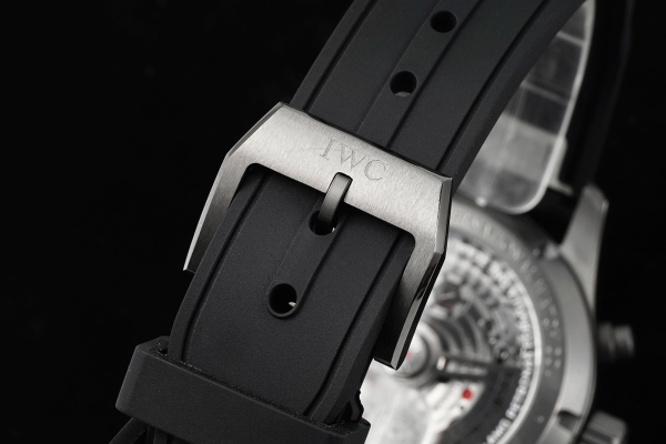 IWC Pilot Watches Men's Automatic Mechanical Calendar Back See-Through Edition - Image 9