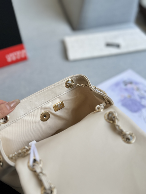 Chanel Duma Frog Small Schoolbag Shoulder Bag Girls Explosion - Image 9