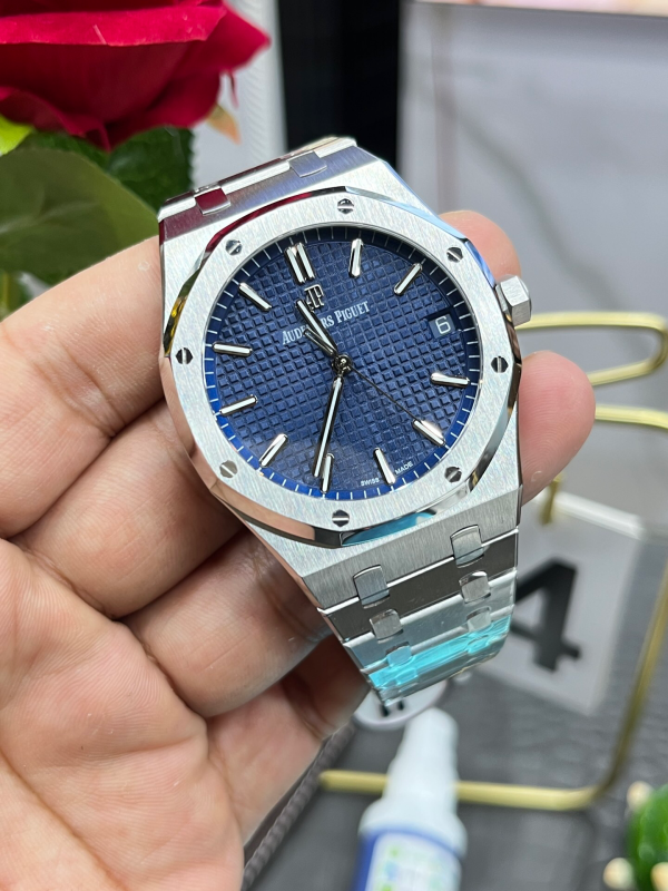 Audemars Piguet Royal Oak Offshore 50th Anniversary Men's Mechanical Watch Calendar - Image 6