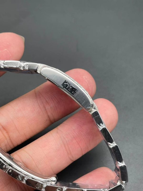 Cartier Tank Women's Watch Replica High Quality - Image 5