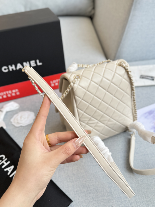 Chanel Duma Frog Small Schoolbag Shoulder Bag Girls Explosion - Image 6