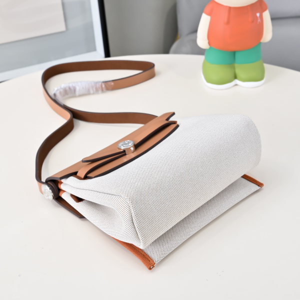 Hermes mini herbag ladies bag small shoulder bag - Image 4