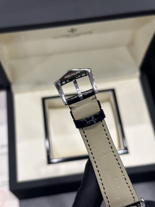 Patek Philippe 5296 Men's Watch Business Casual - Image 7