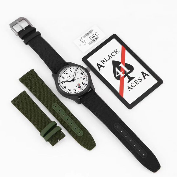 IWC Pilot's Watch Automatic Gents with Backlight - Image 4