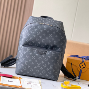 LV DISCOVERY shoulder bag men's backpack oversized capacity