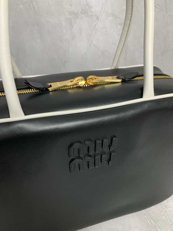 MIU MIU Women's Briefcase Large Capacity Lightweight - Image 9