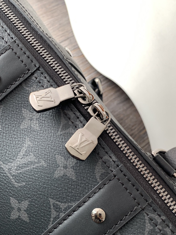 LV CIYT KEEPALL Handbags Men's Fashion Bags - Image 9