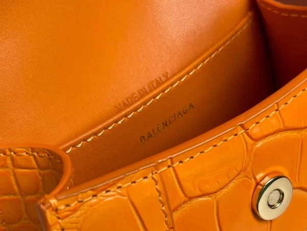 Balenciaga hourglass bag orange model: 169 size: 12104.5cm - Image 3