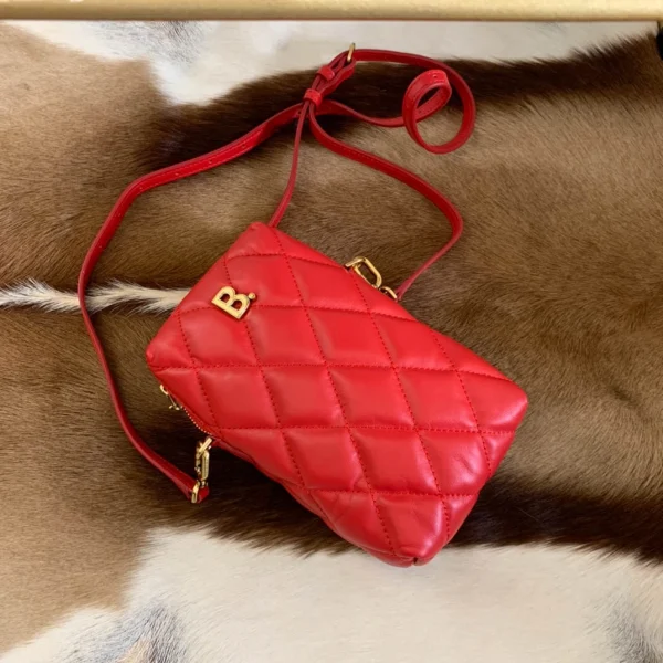 Balenciaga Big Red Model: A48 - Image 2