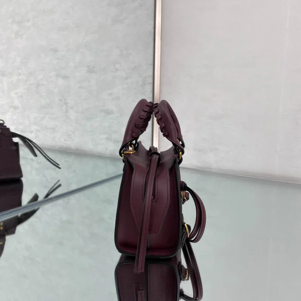 Model: 1993 Size: 13.5*18*7.5*12cm - Image 9