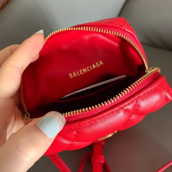 Balenciaga Big Red Model: A48 - Image 3