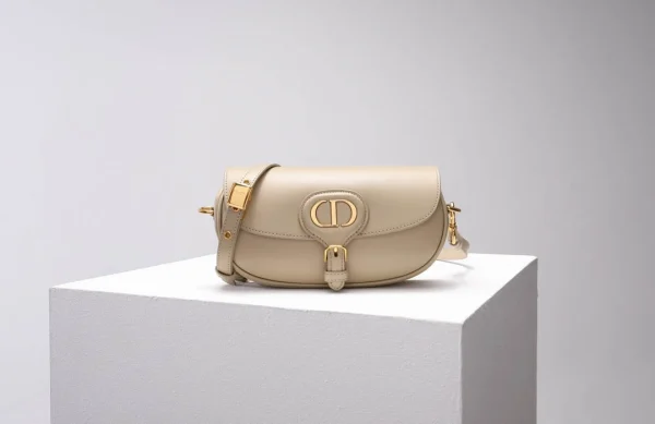 Bobby East-West Underarm Bag Handbag Ref: 2029 Size 22x13x5cm