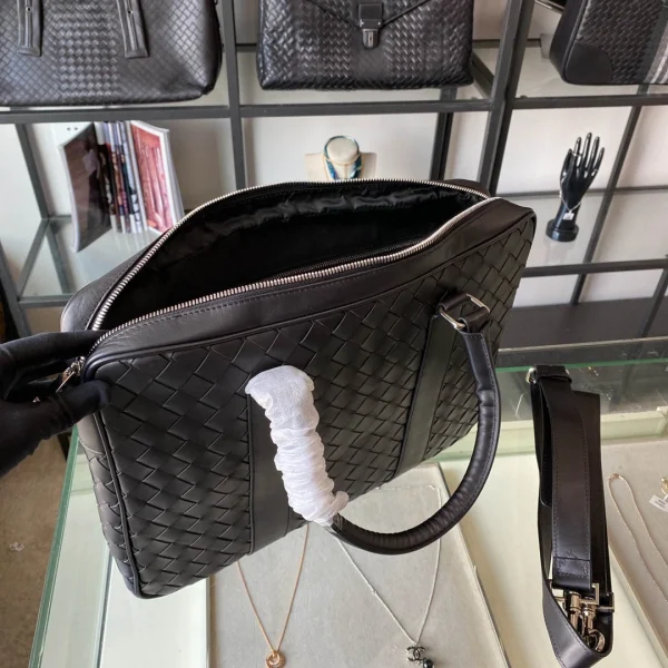 BV Bottega Veneta bag Size: 26x6cm Apricot - Image 2