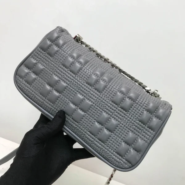 Lola bag Size:W23 x H13 x D6cm Code:650678 - Image 6