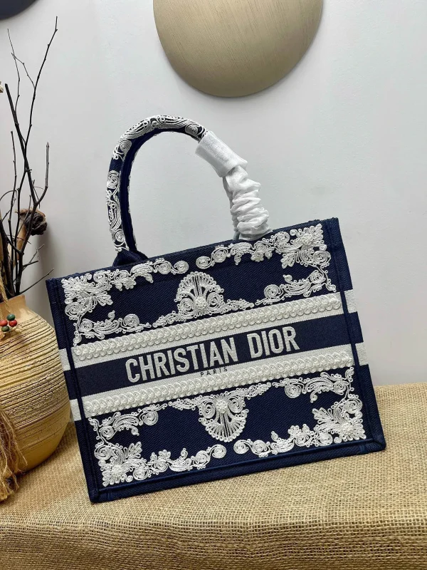 Book Tote Collection Size: 41.5cm 36cm 22cm - Image 9