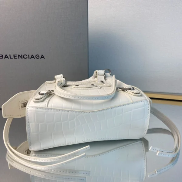 Balenciag* Neo Classic biker bag Size: 18 - Image 4