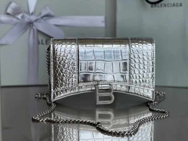 Balenciag Model No.:199 Size:19X12X5cm